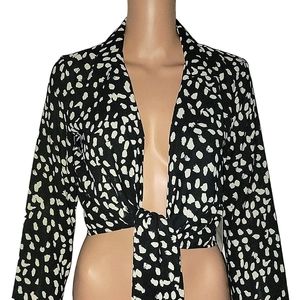 Black and white long sleeve blouse.